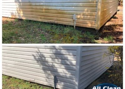 before and after power washing of rusty vinyl siding in Monmouth County, NJ